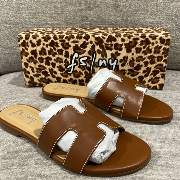 Alibi Shoes - FS / NY French Sole Exclusive Leather Alibi Slides for Women, Size 8 1/2…